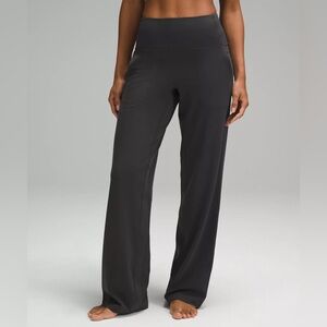 lululemon Align High-Rise Wide-Leg Pant
Regular Black Size 4